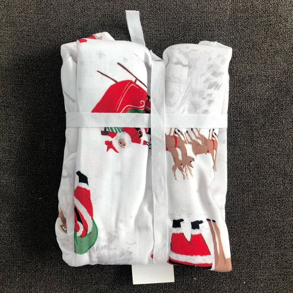 Pottery Barn Organic Heritage Santa Nursery Pajama White/black 9-12 Months